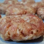 Ćufte u sosu – zapečene u rerni | Formiranje i pečenje ćuftica | Postupak 2 | Slika 1/6