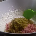 Punjeni rolat od tikvica | Filovanje rolata | Postupak 5 | Slika 5/10