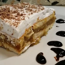 Kremasti kolač sa jabukama