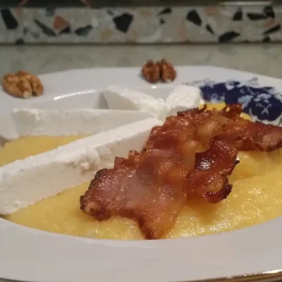 Palenta sa slaninom i sirom | Priprema slanine | Postupak 2 | Slika 2/2