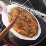 Rošti krompir na švajcarski način | Kako okrenuti krompir | Postupak 5 | Slika 8/10