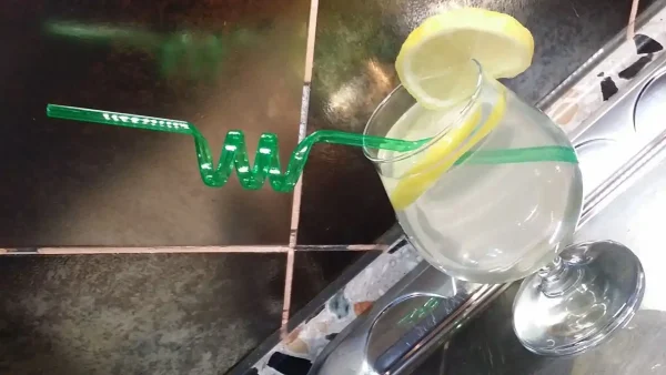 Sok od zove – napitak za svaki dan 1 | Istaknuta slika 1/3 | Zdrav, i, osvežavajući, sok, od, zove, kao, osnovni, napitak, svakog, leta