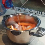 Supa sa griz knedlama | Priprema mesa i povrća | Postupak 1 | Slika 2/7