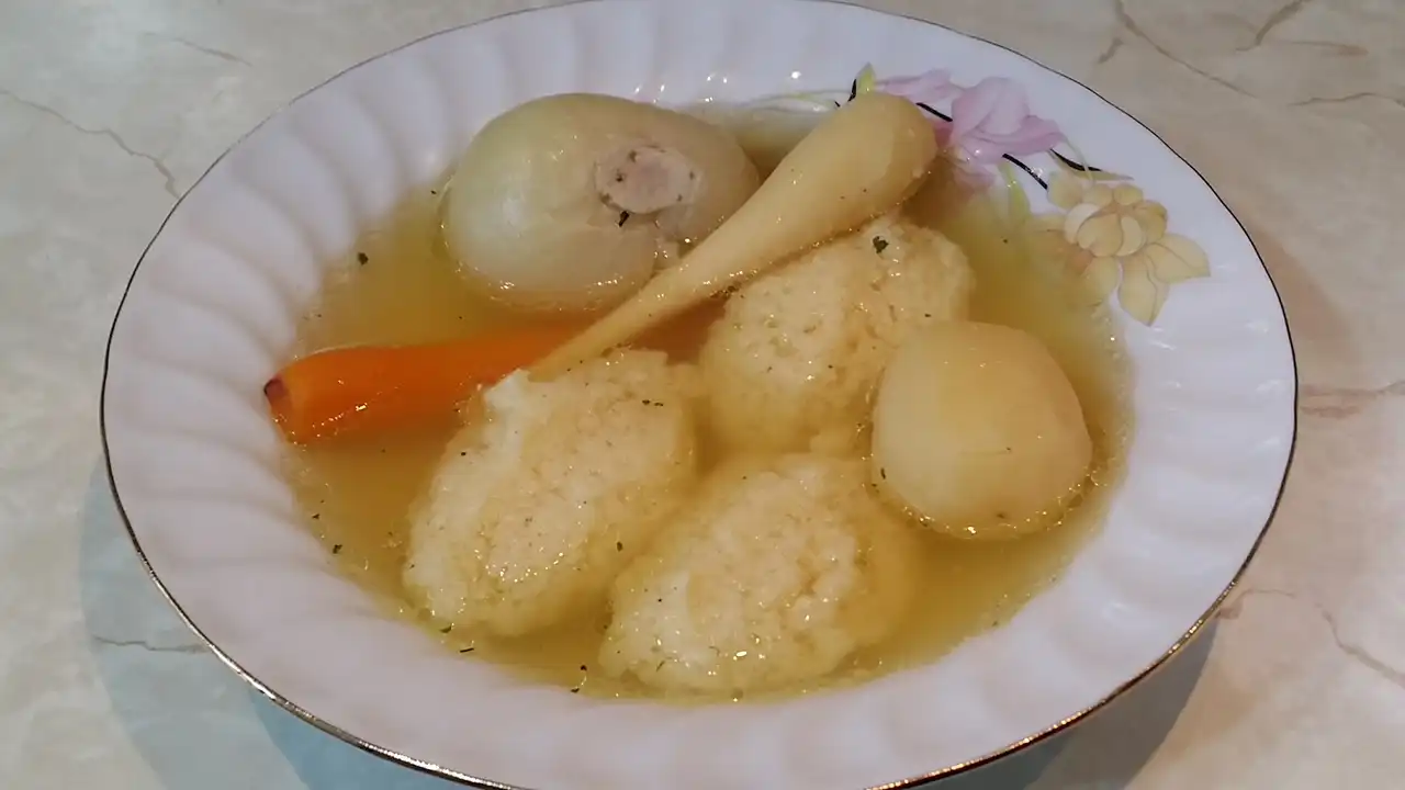 Supa sa griz knedlama