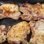 Krmenadle u sosu od crnog luka | Prženje mesa | Postupak 2 | Slika 8/9