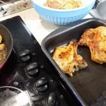 Krmenadle u sosu od crnog luka | Prženje mesa | Postupak 2 | Slika 4/9