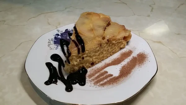 Prevrnuti kolač sa kruškama 1 | Istaknuta slika 1/3 | Prevrnuti, kolač, sa, kruškama, je, osvežavajući, preokret, tradicionalnog, recepta