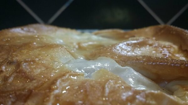 23tmDEFL1QAeXzDXFSDqtDgTVLmhZxga4bmbCp8xdXC7pCwRxLnUBp1n8s4wLbNRmQZwJ | Istaknuta slika 3/4 | Ukusna, i, jednostavna, pitasa, jabuka, savršena, poslastica, za, svaki, dan