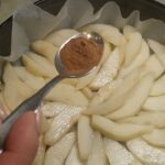 Prevrnuti kolač sa kruškama | Priprema krušaka | Postupak 1 | Slika 3/5