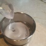 Pita sa jabukama na domaći način | Priprema preliva za pitu | Postupak 3 | Slika 2/4