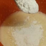 Prevrnuti kolač sa kruškama | Priprema slatkog testa | Postupak 2 | Slika 4/6