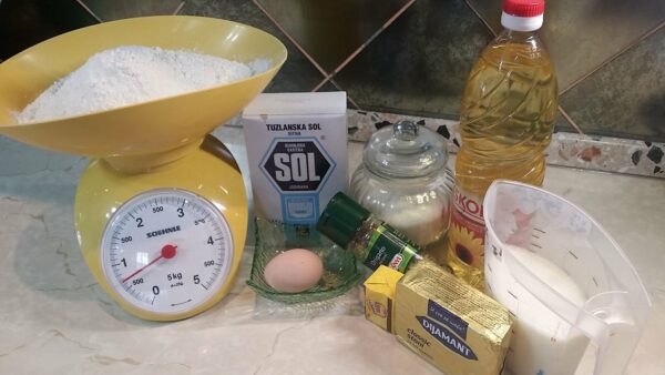 23vi5t5HuA7zhhvnxxGxkrgZeKahCpaWo99D3gLVee4uworzzAcmY8j5L7kzmwL4uBHHM | Istaknuta slika 3/3 | Aromatična, domaća, pogača, prava, harmonija, starinskog, ukusa