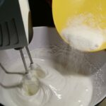 Kolač sa višnjama na domaći način | Priprema testa | Postupak 2 | Slika 1/8