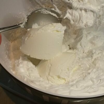 Kremasta torta sa plazma keksom | Priprema fila | Postupak 3 | Slika 2/3