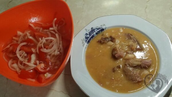 23wCEDf2Qkbn5EPghyGRhLUUr6Gd1fDipAVz32UhbwqKx2ZZhP4WjnPiGq1vGmafXLp4H | Istaknuta slika 2/4 | Tradicionalni, čorbast, pasulj, sa, suvim, mesom, iz, Banata