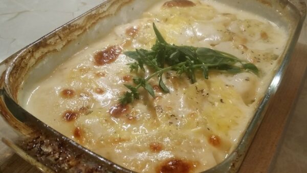 23wCFsB9fbZj16VfedxrEMRTxmd7DHBAT8kfX2ykQ83s9prcnVMhnkCaMMCpzqamCJAXA | Istaknuta slika 2/4 | Savršen, prilog, za, svako, jelo, bogat, ukus, zapečenih, krompira, u, kremastom, sosu