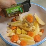 Pileći batak sa povrćem iz rerne | Priprema povrća | Postupak 2 | Slika 4/4