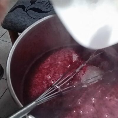 Cheesecake u čaši | Priprema voćnog preliva | Postupak 1 | Slika 3/3