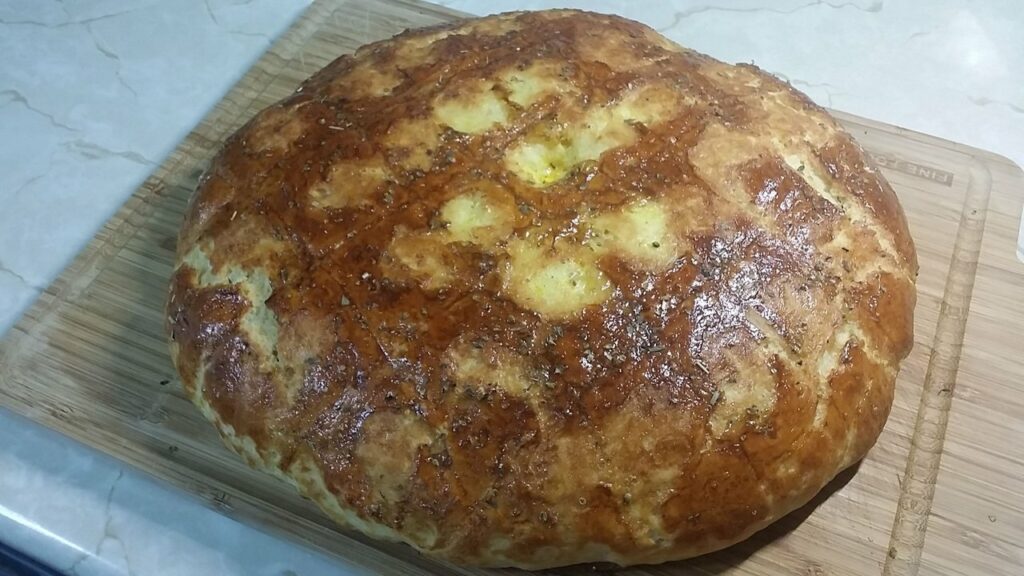 Pogača sa margarinom i oreganom | Pečenje pogače | Postupak 5 | Slika 1/1