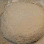 Domaći hleb – na domaći način | Formiranje testa | Postupak 2 | Slika 2/4