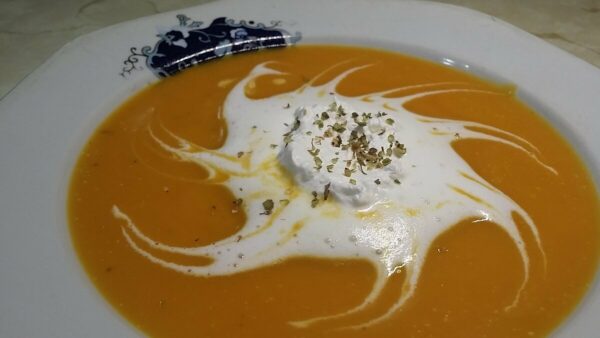 ByTytvYw 20210206 200803 | Istaknuta slika 2/3 | Ova, supa, od, bundeve, je, idealan, prilog, za, sve, praznične, obroke