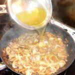 Šnicle u lovačkom sosu | Priprema sosa | Postupak 4 | Slika 4/9