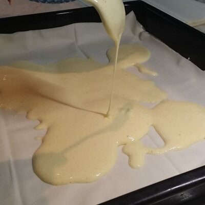 Baklava sa višnjama na domaći način | Ređanje baklave | Postupak 2 | Slika 1/3