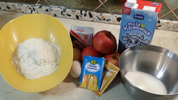 kolac sa jabukama na tradicionalan nacin 11 | Istaknuta slika 4/4 | Jednostavan, i, ukusan, kolač, sa, jabukama