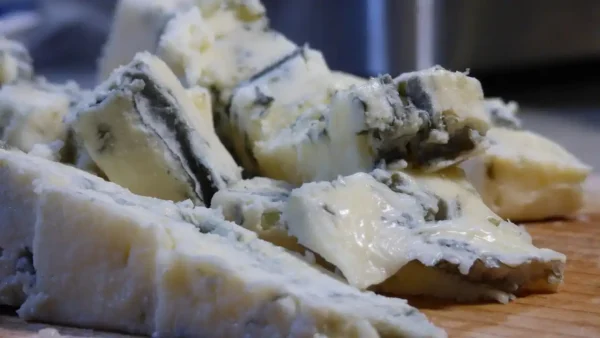 Špageti u gorgonzola sosu 1 | Istaknuta slika 1/4 | Italijanski, specijalitet, Spaghetti, u, gorgonzola, sosu
