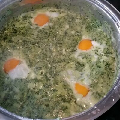 Španać sa jajetom na oko | Priprema španaća  | Postupak 3 | Slika 2/3