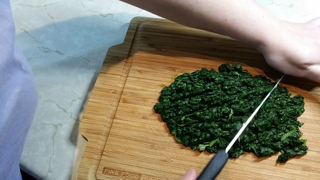 Španać sa jajetom na oko | Blanžiranje španaća  | Postupak 1 | Slika 1/1