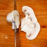 Šnicle u lovačkom sosu | Priprema povrća | Postupak 2 | Slika 2/4