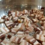 Planinske makarone – Älplermagronen | Priprema korompira i slanine | Postupak 1 | Slika 4/6