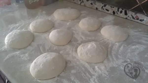 Domaće lepinje – tradicional domaće kuhinje 27 | Istaknuta slika 3/4 | Korak, po, korak, do, savršenih, mekih, i, jako, ukusnih, lepinja