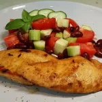 Pileći filet sa salatom | Istaknuta slika 1/4 | Idealna, opcija, za, obrok, koji, se, brzo, sprema, i, jako, je, hranjiv