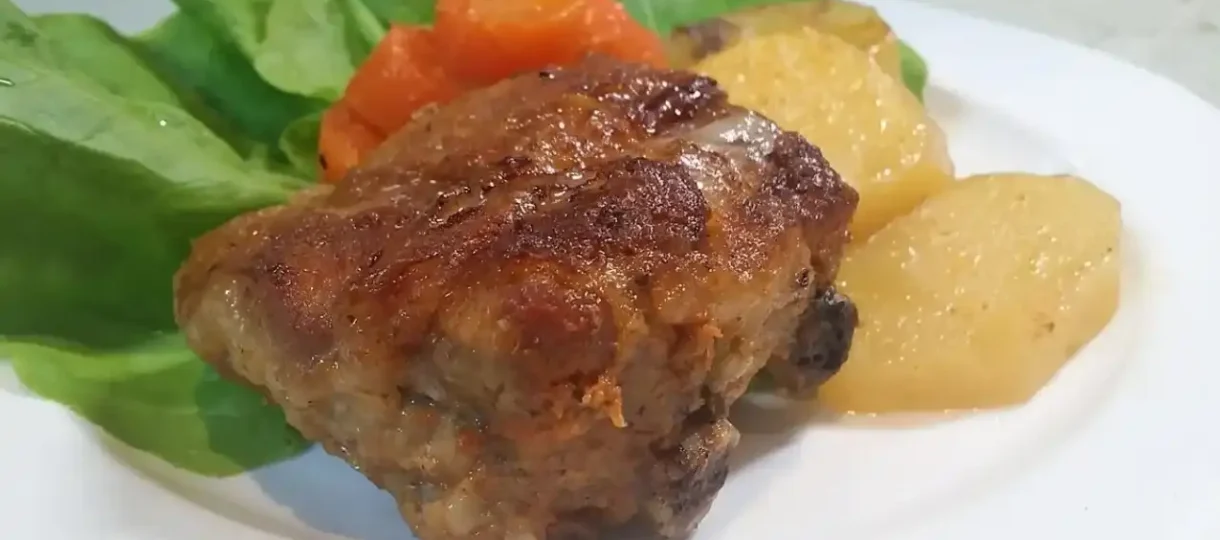 Rebra u marinadi od senfa i meda sa povrćem