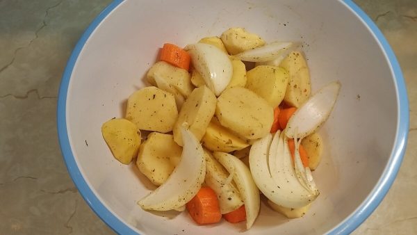 rebra u marinadi od senfa i meda sa povrcem 3 | Istaknuta slika 3/4 | Ukus, slanog, i, slatkog, kombinacija, rebarca, sa, slatkom, marinadom