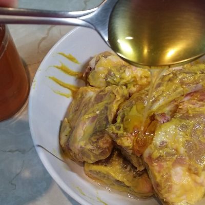 Rebra u marinadi od senfa i meda sa povrćem | Priprema marinade za meso | Postupak 1 | Slika 2/3