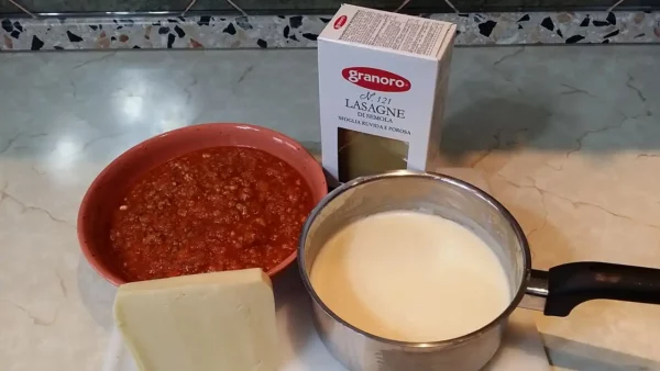Lazanja Bolognese 9 | Istaknuta slika 4/4 | Tradicionalni, italijanski, specijalitet, iz, rerne