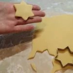 Linzer kolačići | Oblikovanje testa | Postupak 4 | Slika 5/5