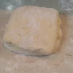 Tradicionalne krofne iz Banata | Obrada testa | Postupak 3 | Slika 3/4