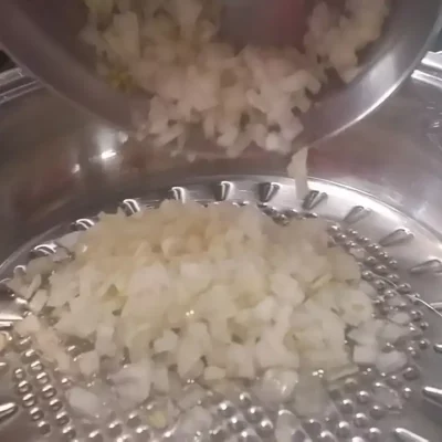 Ciriške Geschnetzeltes | Priprema i dinstanje  | Postupak 2 | Slika 1/3