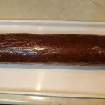 Kokos rolat sa čokoladom | Motanje rolata | Postupak 3 | Slika 5/6