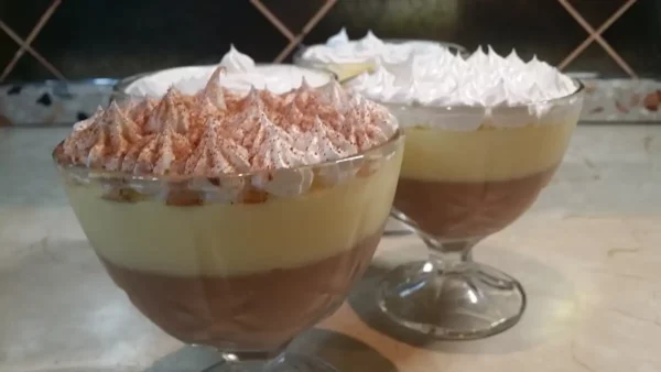 Puding u čaši 10 | Istaknuta slika 1/4 | Uživanje, u, jednostavnosti, šareni, puding, za, brz, i, sladak, trenutak