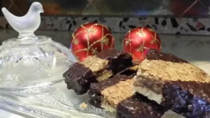 Kocke sa orasima i džemom 30