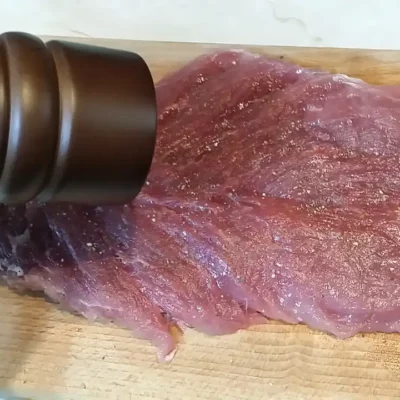 Punjeni svinjski filet sa šljivama | Mariniranje fileta | Postupak 2 | Slika 2/3