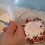 Pita sa višnjama i grizom | Priprema višanja za pitu | Postupak 1 | Slika 3/4