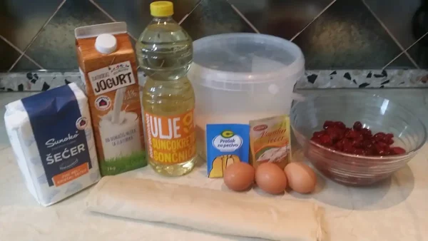 pita sa visnjama i grizom 20 | Istaknuta slika 4/4 | Kiselkastoslatka, desert, poslastica