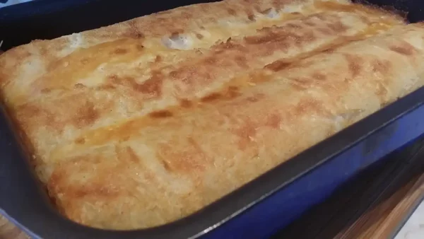 Pita sa višnjama i grizom 26 | Istaknuta slika 2/4 | Kiselkastoslatka, desert, poslastica