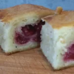 Pita sa višnjama i grizom | Služenje pite | Postupak 5 | Slika 4/6